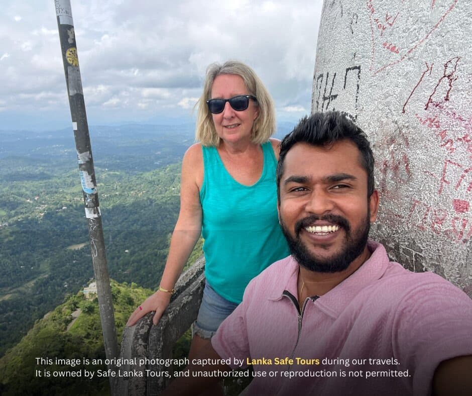 Your Guide to a One-Day Ambuluwawa Tour from Kandy